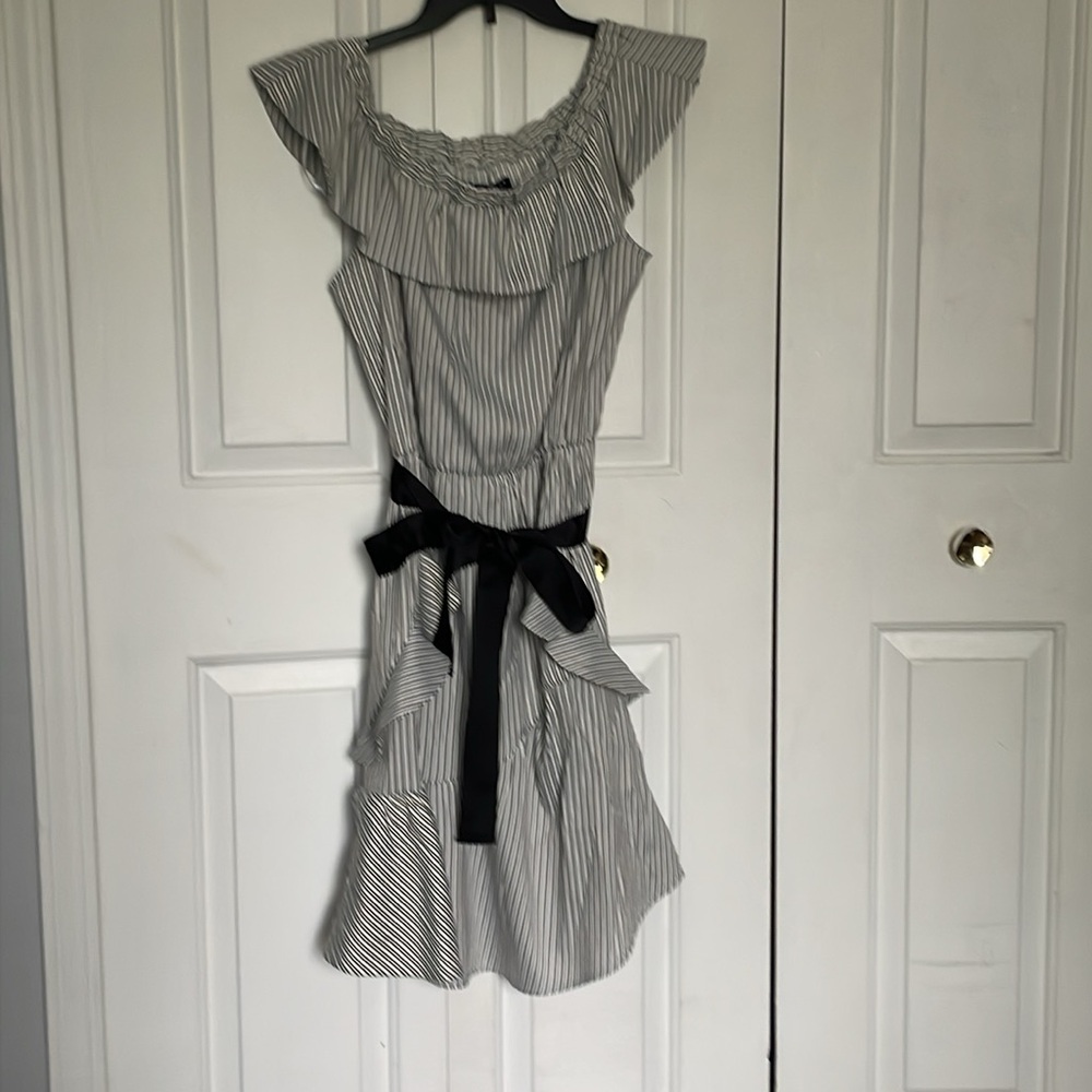 Velvet Heart RUFFLED off shoulder Dress SZ Large GUC B52